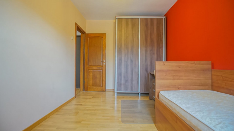 Apartament cu 3 camere - Calea Bucuresti