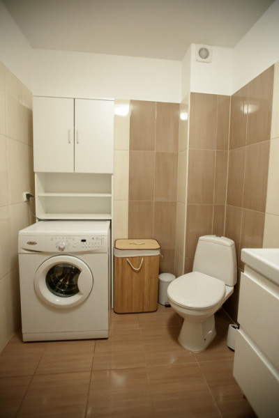 Apartament cu 2 camere luminos, cu terasa