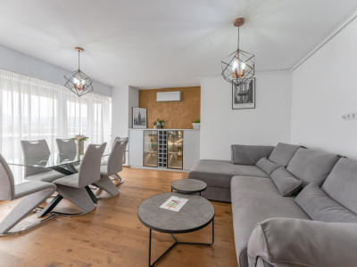 Penthouse deosebit, suprafata generoasa, Coresi Kasper