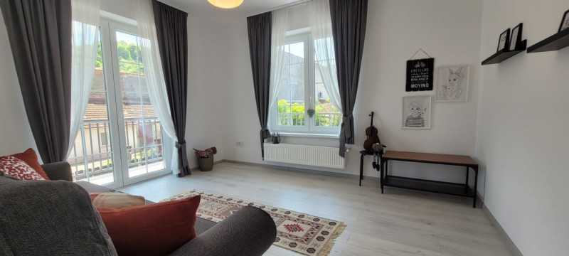 De inchiriat: apartament 3 camere - Central,str. Avram Iancu- Schiller-Residence