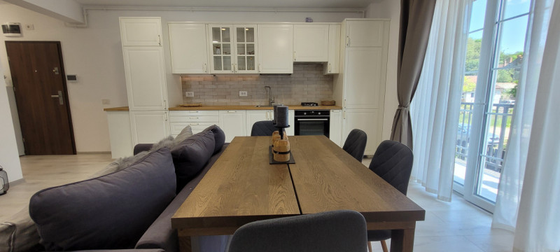 De inchiriat: apartament 3 camere - Central,str. Avram Iancu- Schiller-Residence
