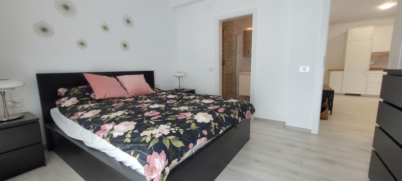 De inchiriat: apartament 3 camere - Central,str. Avram Iancu- Schiller-Residence