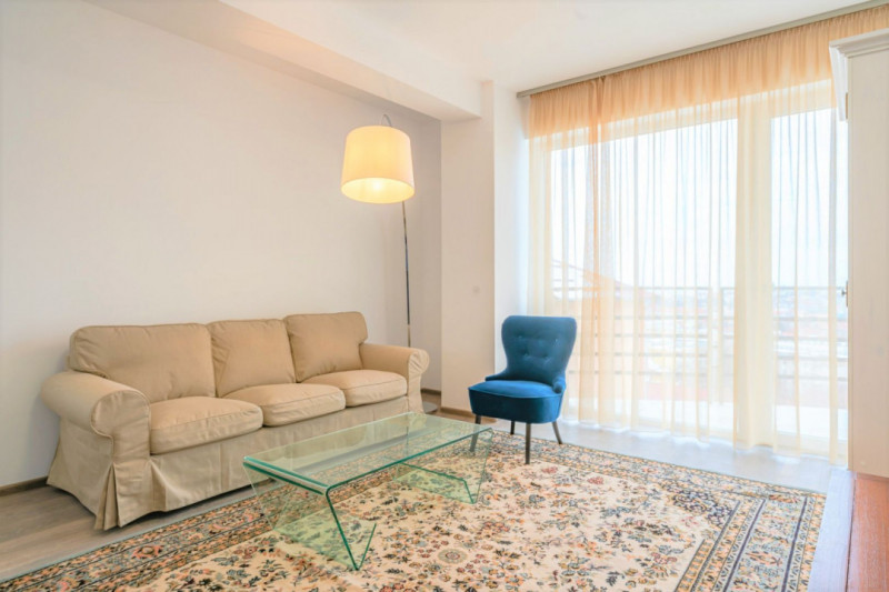 Apartament cu 3 camere, in zona AFI, inconjurat de padure.