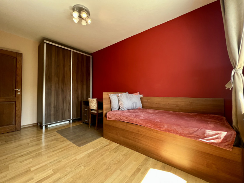 Apartament cu 3 camere - Calea Bucuresti