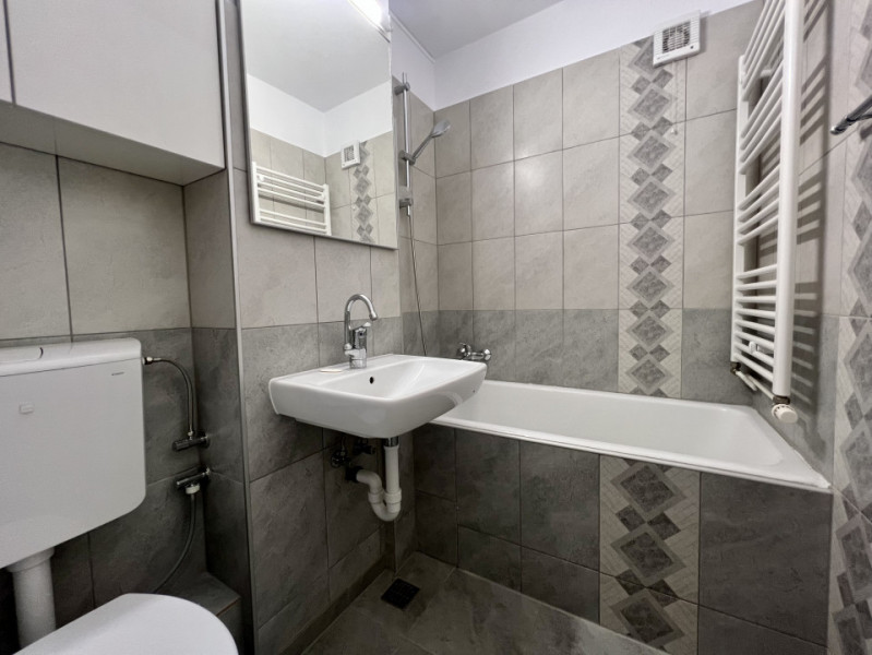 Apartament cu 3 camere - Calea Bucuresti