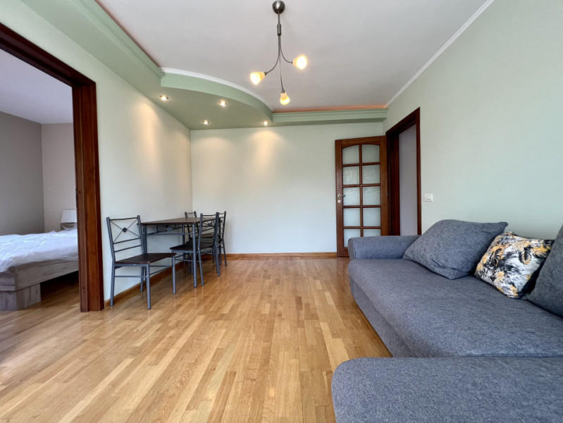 Apartament cu 3 camere - Calea Bucuresti