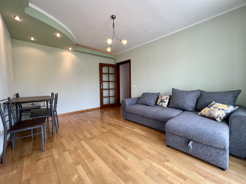 Apartament cu 3 camere - Calea Bucuresti