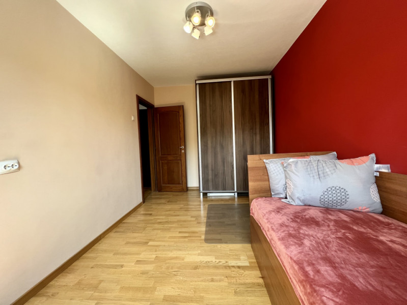 Apartament cu 3 camere - Calea Bucuresti