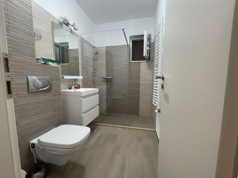 Apartament cu 2 camere zona Colina Universității