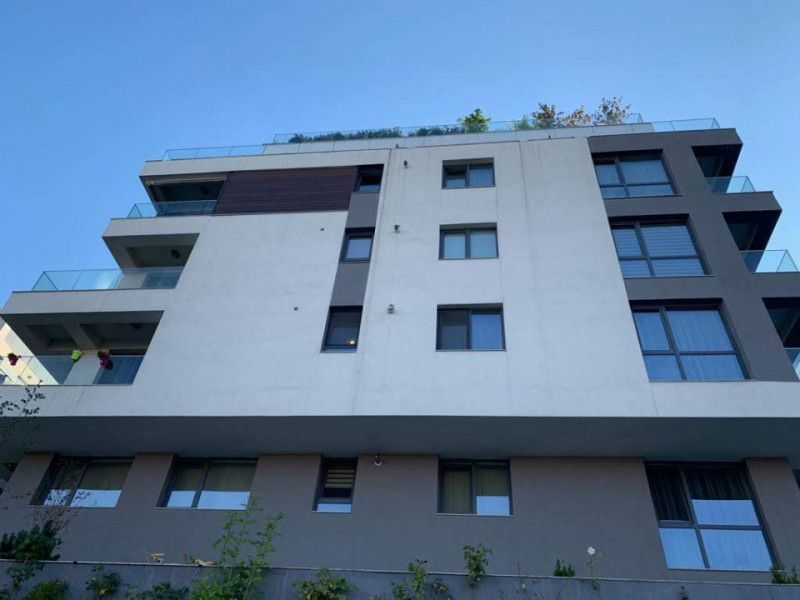 Apartament cu 2 camere, modern, zona centrală