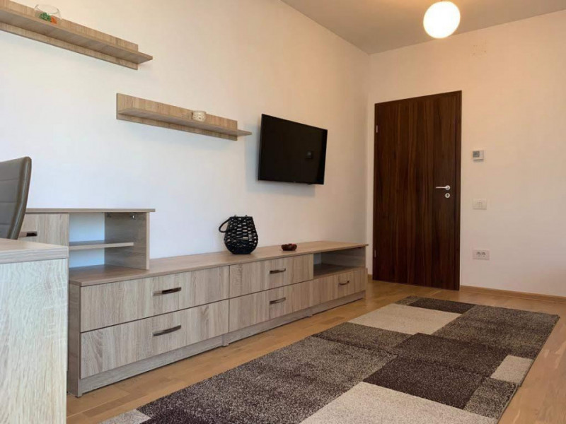 Apartament cu 2 camere, modern, zona centrală