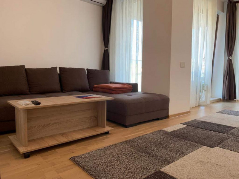 Apartament cu 2 camere, modern, zona centrală