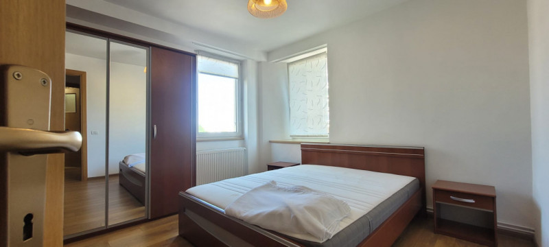 Apartament cu 3 camere in zona Onix (Centrul Civic)