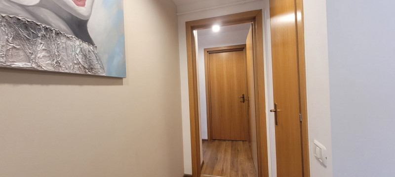 Apartament cu 3 camere in zona Onix (Centrul Civic)