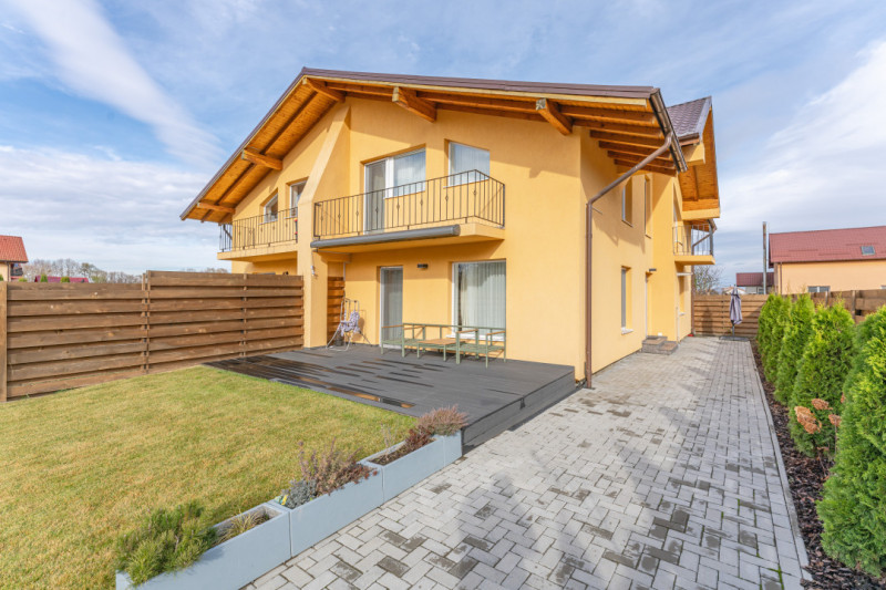 Casa tip duplex cu 4 camere in Brasov