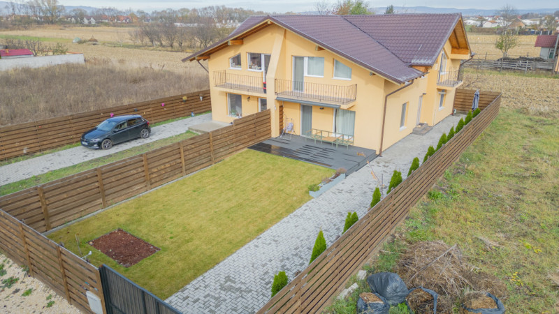 Casa tip duplex cu 4 camere in Brasov