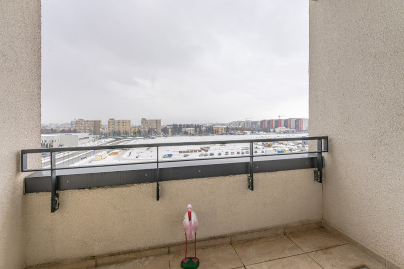 Apartament cu 3 camere, la pietonala Coresi