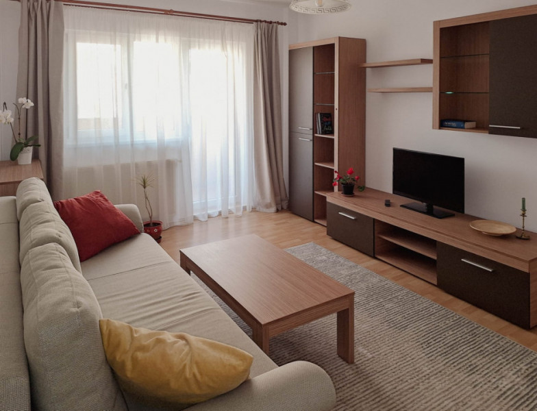 Apartament Exclusiv de 3 Camere, Complet Mobilat și Utilat, Zona Răcădău - Ideal