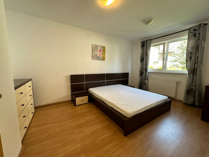 Apartament cu 4 camere la casa in cartierul Noua