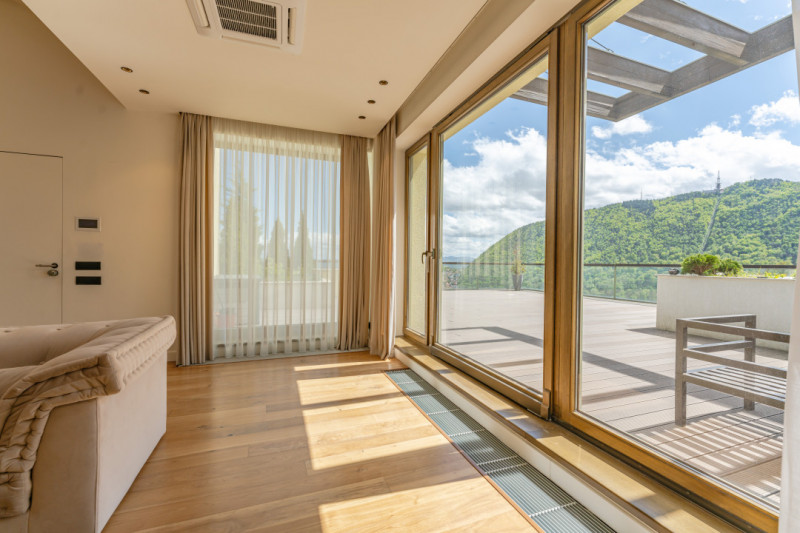 Penthouse de inchiriat in inima naturii la Brasov | Bellevue Residence