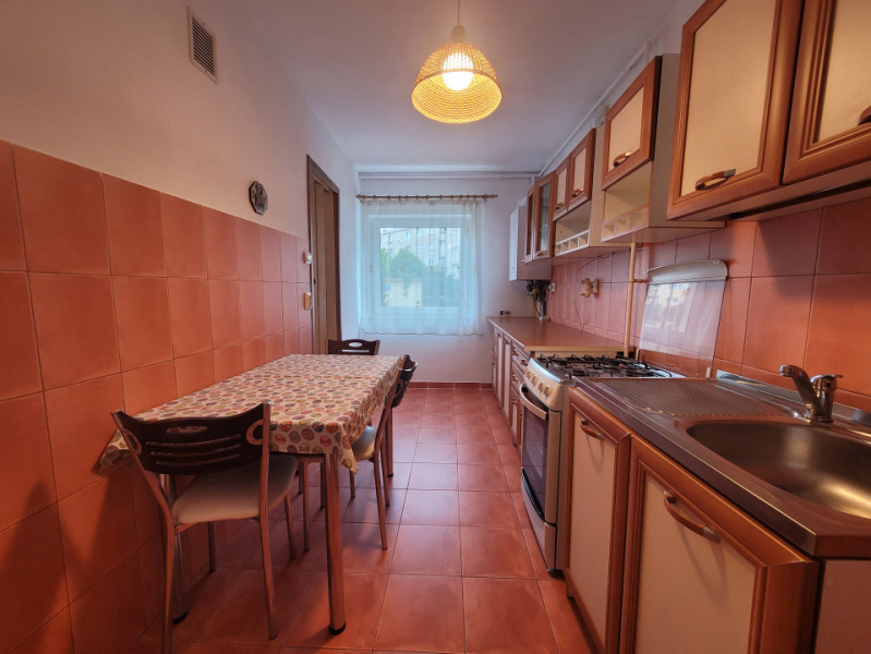 Apartament 3 camere - Cartierul Scriitorilor