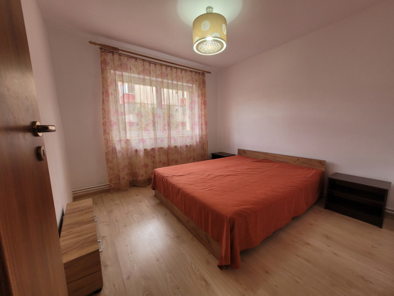 Apartament 3 camere - Cartierul Scriitorilor