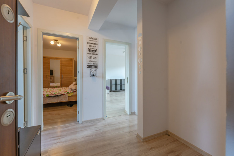 Apartament 2 camere, str. Lunga