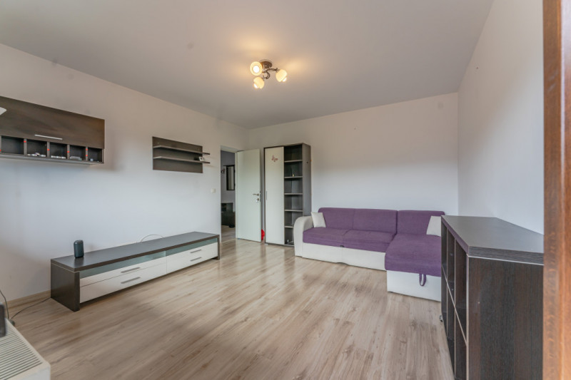 Apartament 2 camere, str. Lunga