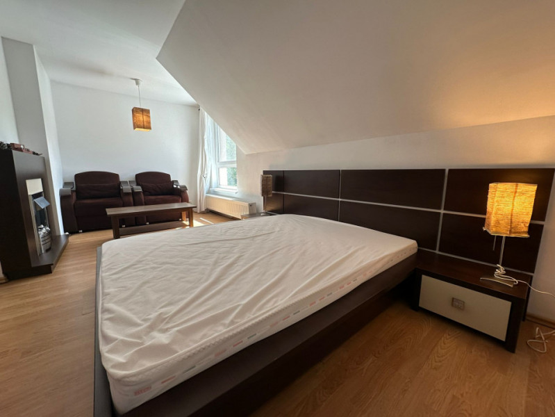 Apartament cu 4 camere la casa in cartierul Noua