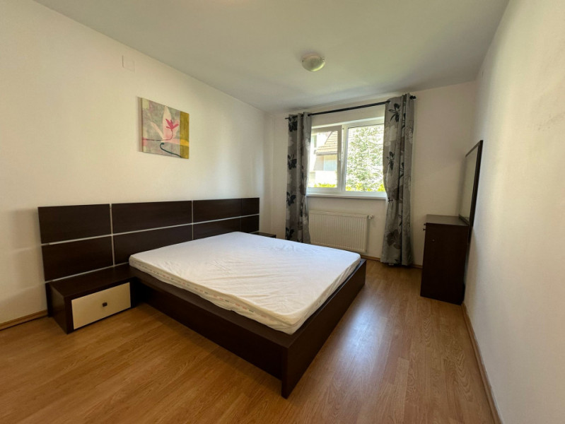 Apartament cu 4 camere la casa in cartierul Noua