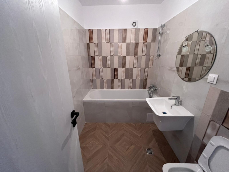 Apartament cu 3 camere, spatios, partial mobilat in cartierul Tractorul