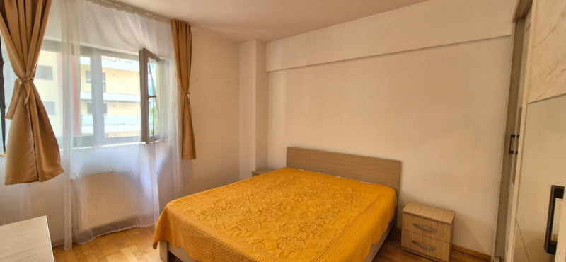 Apartament 3 camere,  zona Astra, strada Traian