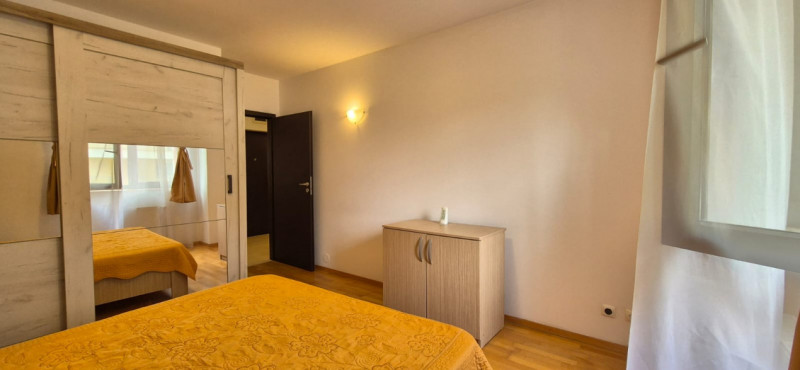 Apartament 3 camere,  zona Astra, strada Traian