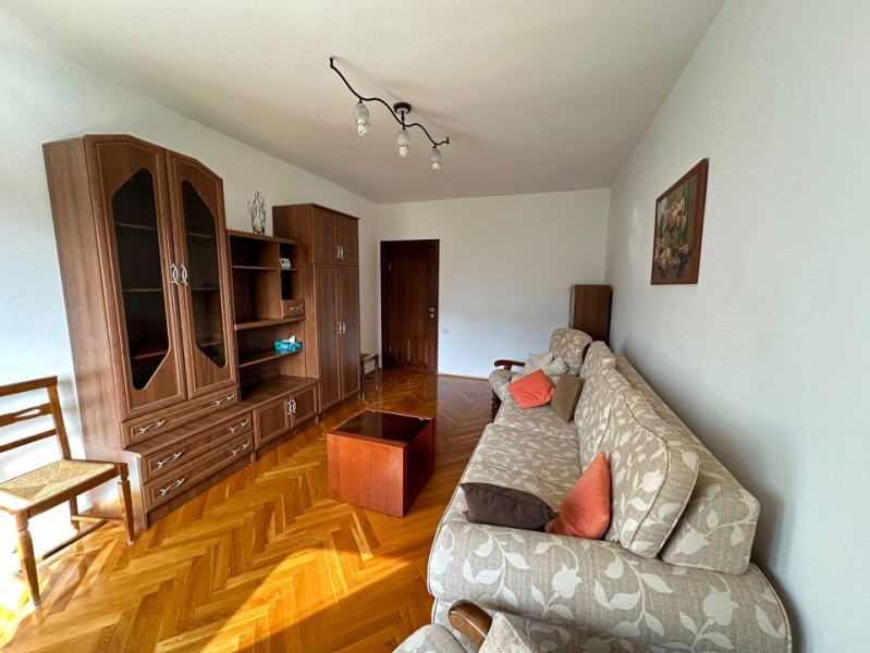 Apartament elegant, in centru istoric, cu priveliste spre Tâmpa