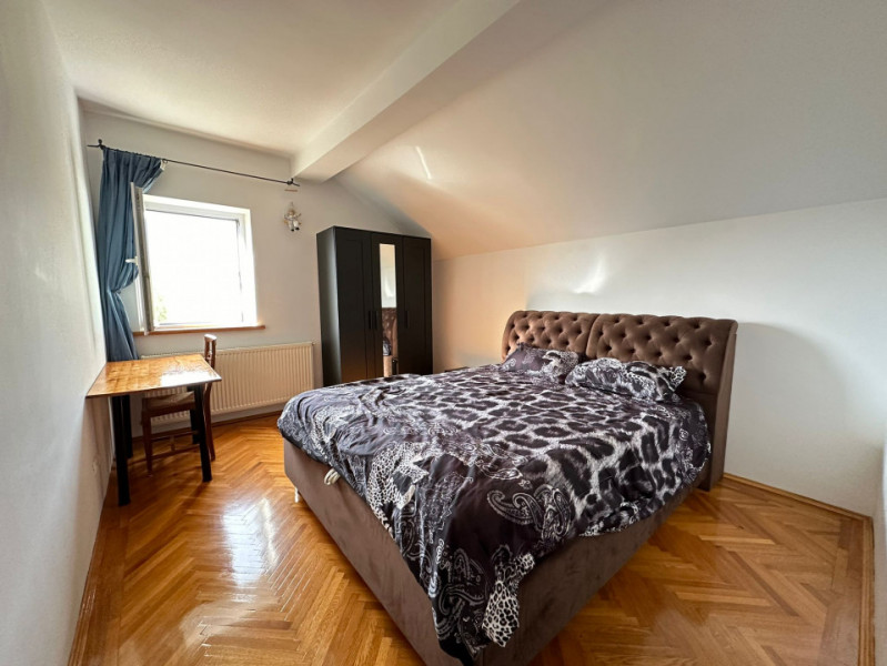 Apartament elegant, in centru istoric, cu priveliste spre Tâmpa