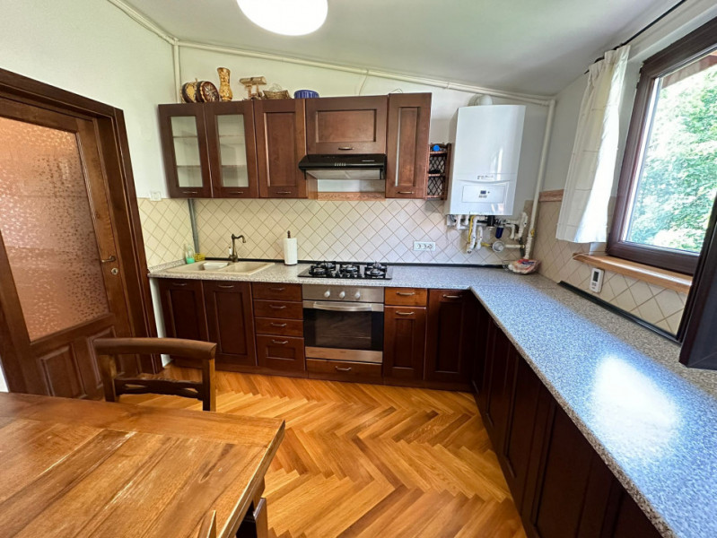 Apartament elegant, in centru istoric, cu priveliste spre Tâmpa