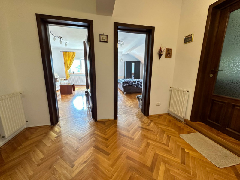 Apartament elegant, in centru istoric, cu priveliste spre Tâmpa