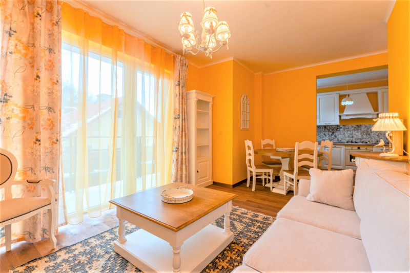 Apartament modern, in zona centrala, langa padure