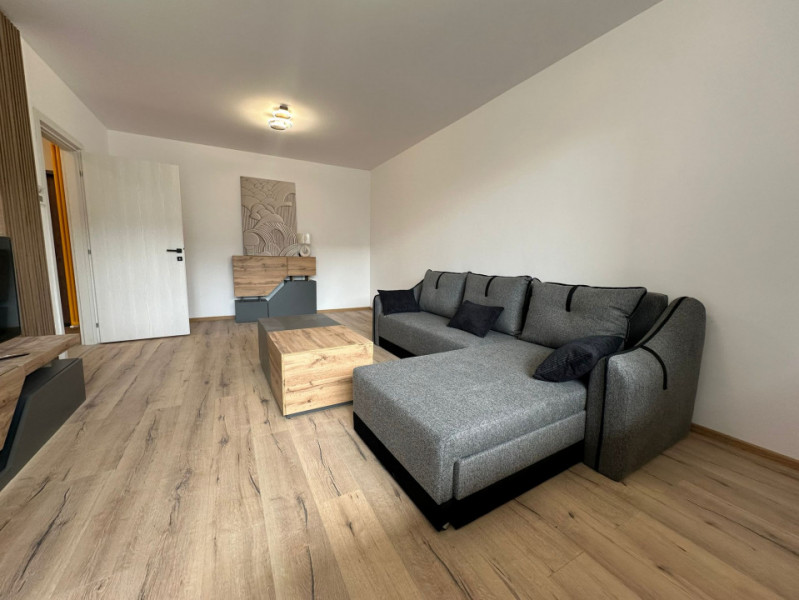 Apartament cu 2 camere, mobilat si utilat in cartierul Tractorul