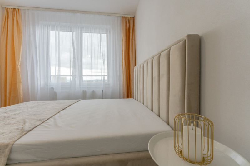 Apartament de lux cu 2 camere si 2 balcoane in Coresi, Avangarden