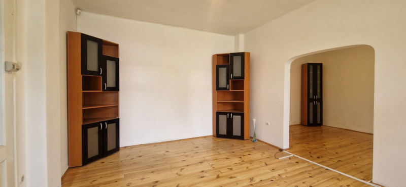 Apartament 2 camere  in casa, cu curte - Spatiu birouri Centrul Civic