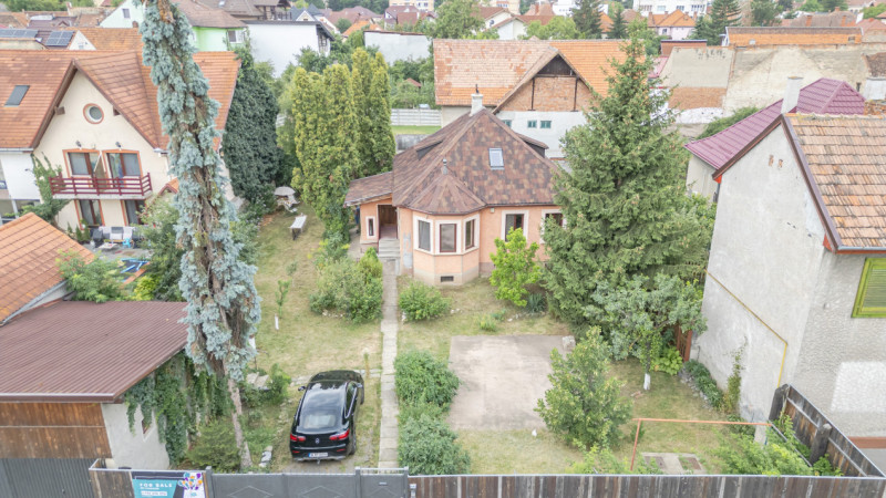 Casa cu teren de  845mp, zona centrala, Brasovul Vechi