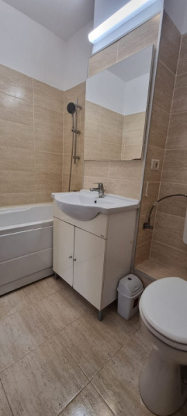 Apartament 2 camere recent renovat, zona Zizinului-Judetean!