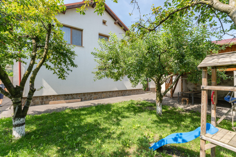 Vila Sanpetru | 5 camere | child friendly | curte verde | gradina | pet friendly