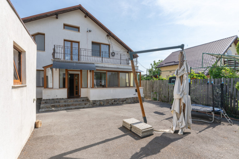 Vila Sanpetru | 5 camere | child friendly | curte verde | gradina | pet friendly