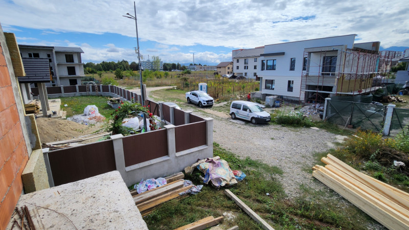 Casa duplex, cartier Tractorul, zona accesibila