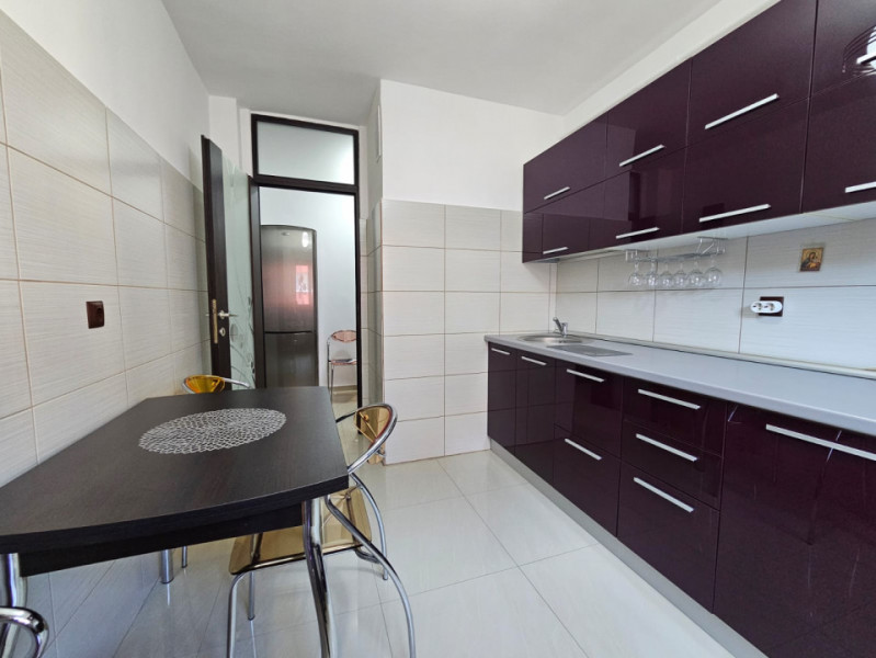 Apartament 2 Camere, Racadau