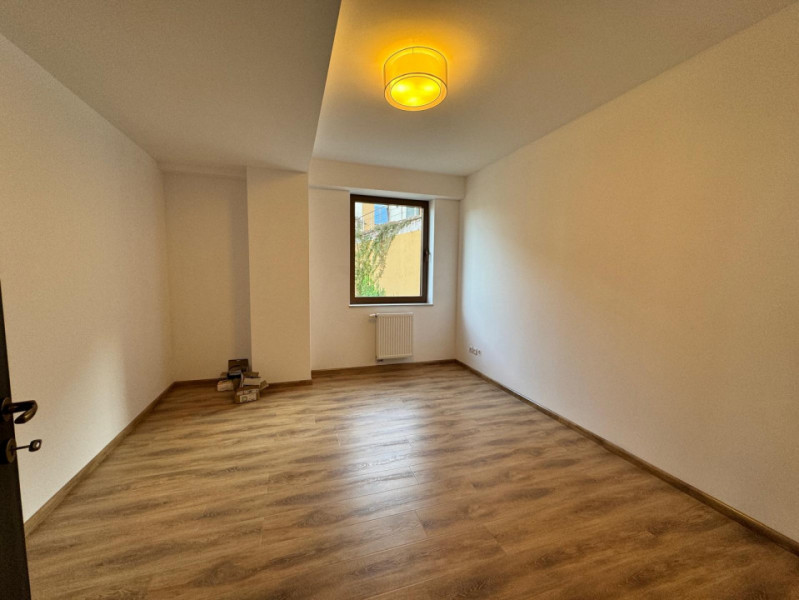 Apartament cu 3 camere in Seasons Residence