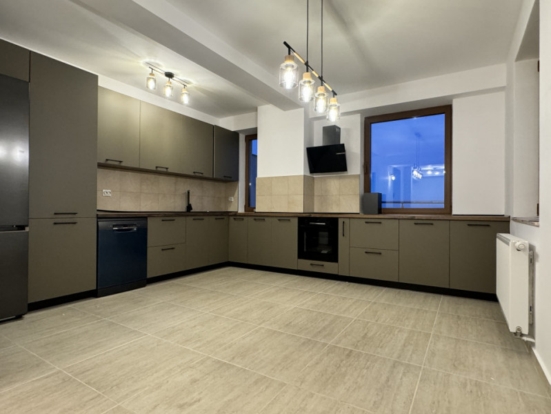 Apartament cu 3 camere in Seasons Residence