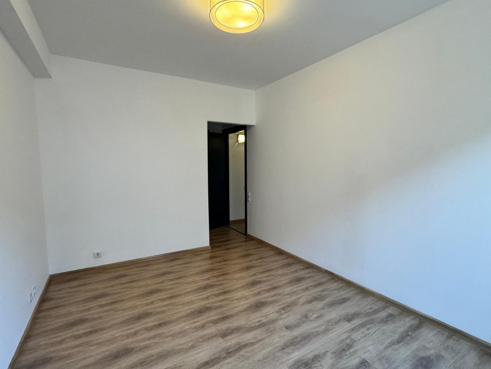 Apartament cu 3 camere in Seasons Residence